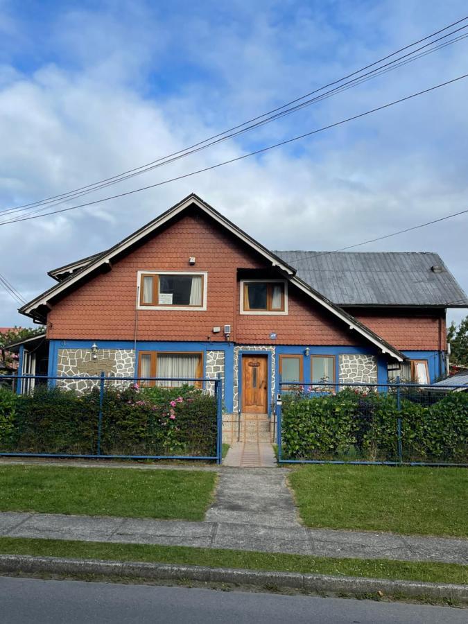 Hostal Das Hause Puerto Varas Exteriör bild