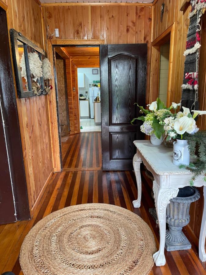 Hostal Das Hause Puerto Varas Exteriör bild
