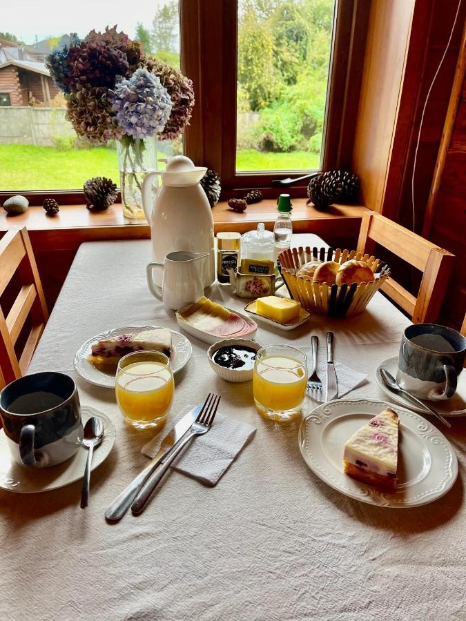 Hostal Das Hause Puerto Varas Exteriör bild